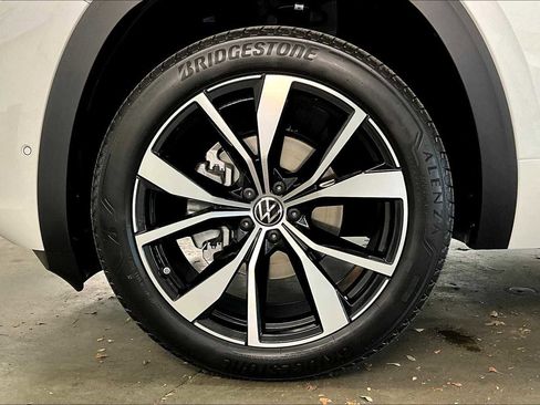 New 2026 Volkswagen Atlas SEL Premium R-Line image 14