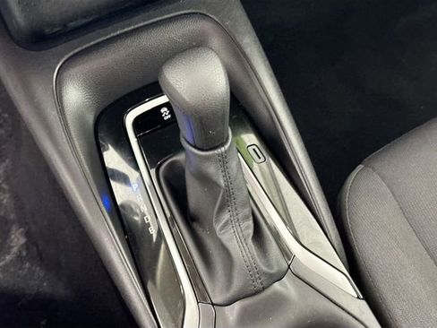 Used 2025 Toyota Corolla LE image 14