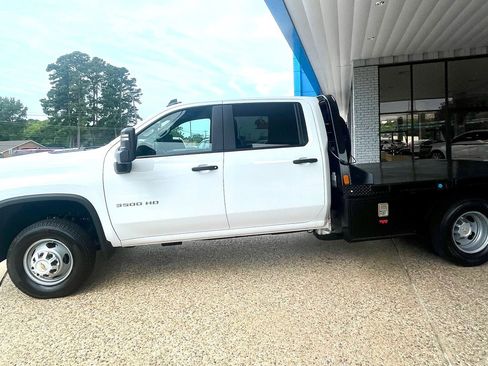 New 2025 Chevrolet Silverado 3500 W/T w/ WT Convenience Package AWD/4WD image 4