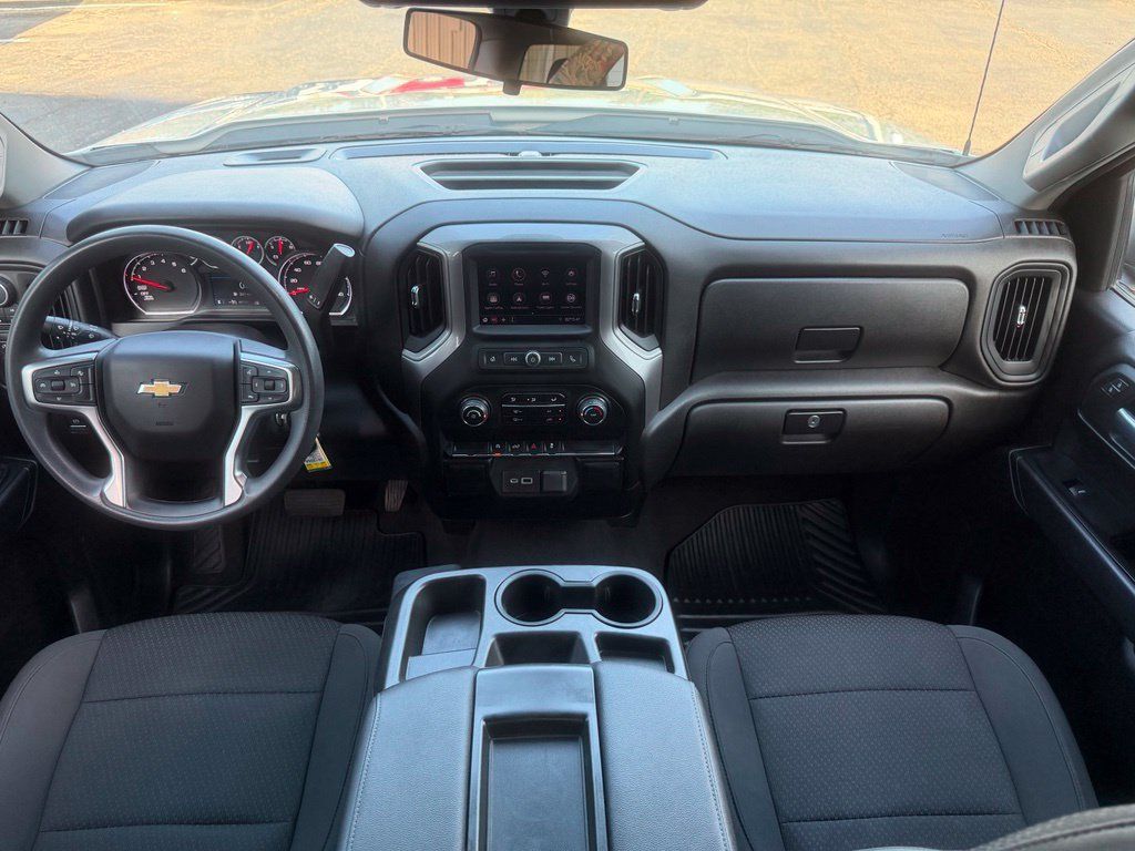 Used 2022 Chevrolet Silverado 1500 Custom w/ Safety Confidence Package AWD/4WD image 20