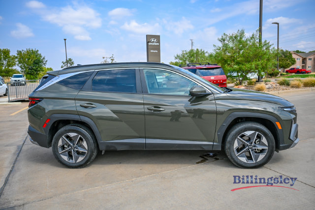 Certified 2025 Hyundai Tucson SEL AWD/4WD image 6