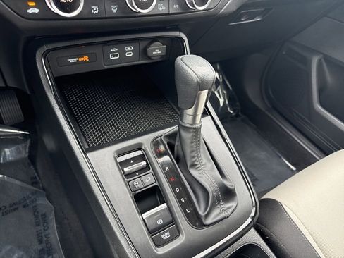Used 2023 Honda CR-V EX image 17