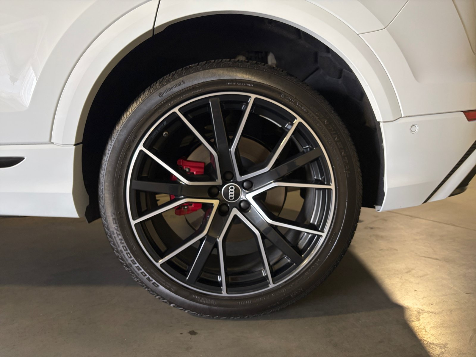 Used 2023 Audi Q8 Premium Plus AWD/4WD image 20