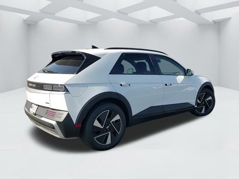 New 2025 Hyundai Ioniq 5 SEL image 5