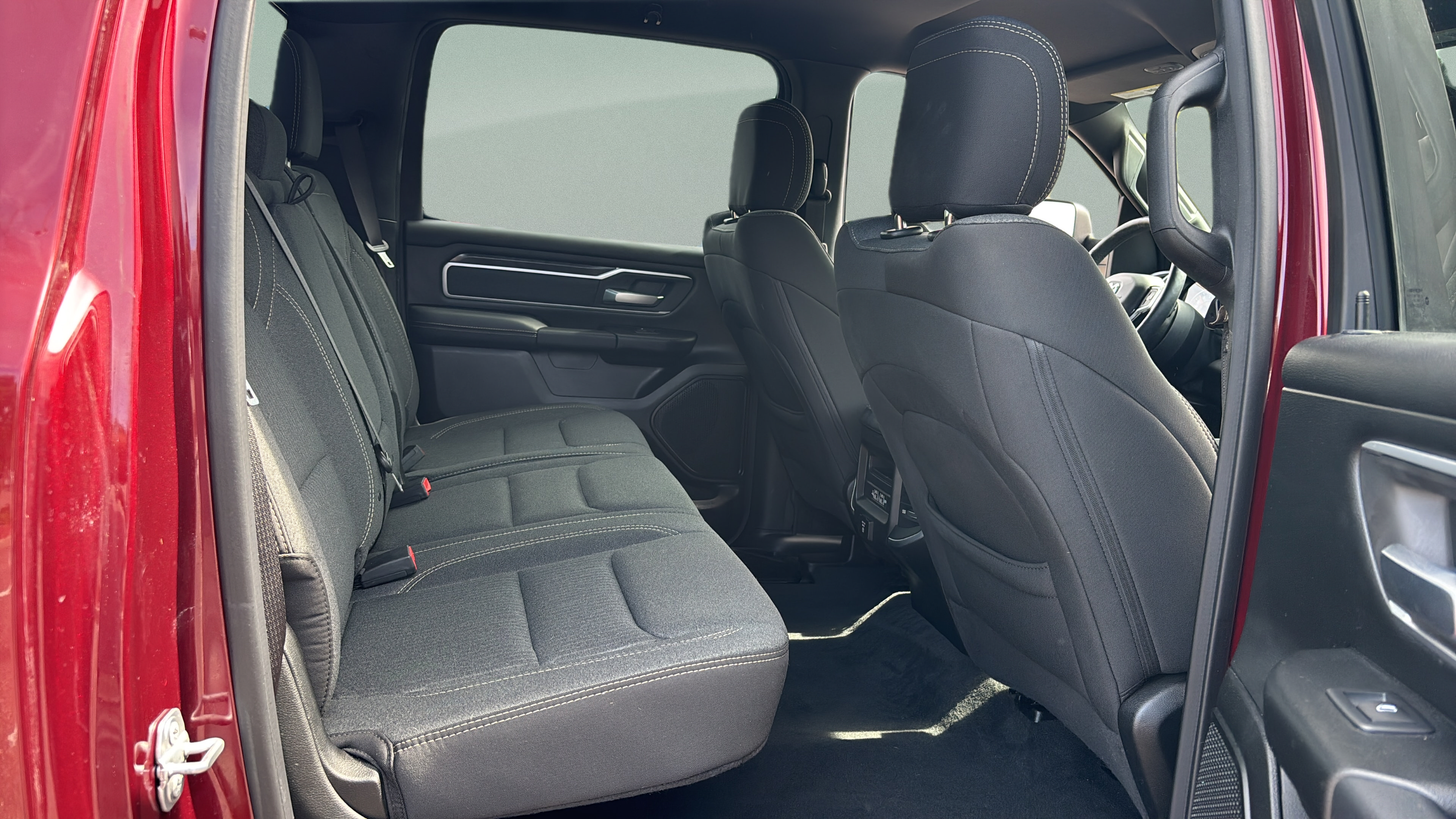Used 2020 RAM 1500 Big Horn AWD/4WD image 13
