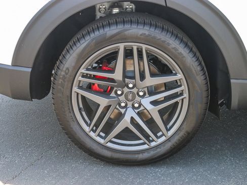 New 2026 Ford Explorer ST-Line w/ ST-Line Street Pack RWD image 13