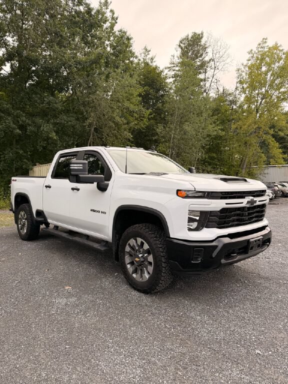 Used 2024 Chevrolet Silverado 2500 Custom w/ Custom Convenience Package AWD/4WD image 7
