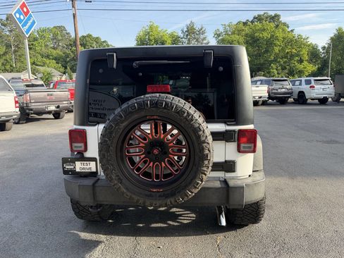 Used 2017 Jeep Wrangler Unlimited Sport w/ Quick Order Package 24S AWD/4WD image 8