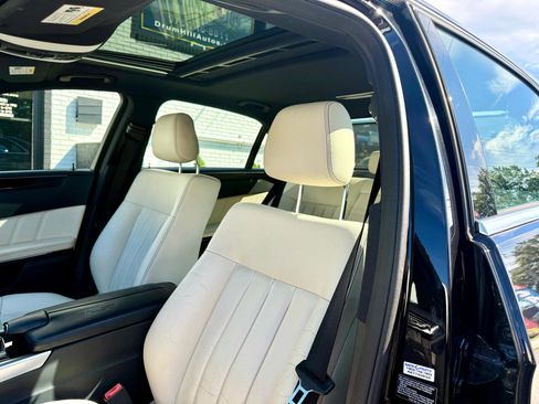 Used 2014 Mercedes-Benz E 250 BlueTEC Sedan image 12
