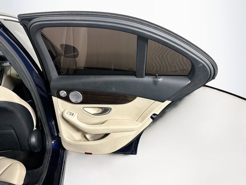Used 2018 Mercedes-Benz C 300 4MATIC Sedan image 29
