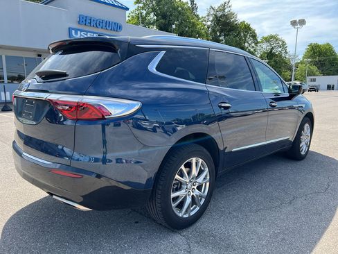 Used 2023 Buick Enclave Essence w/ Experience Buick Package FWD image 3
