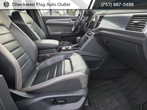 Used 2021 Volkswagen Atlas Cross Sport SEL Premium image 48