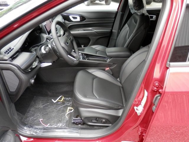 New 2026 Jeep Compass Limited w/ Sun, Sound & Navigation Group AWD/4WD image 14
