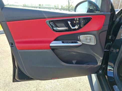 New 2026 Mercedes-Benz GLC 300 4MATIC image 11