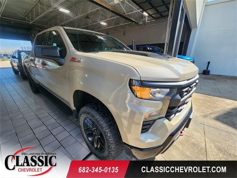 Used 2023 Chevrolet Silverado 1500 Custom Trail Boss AWD/4WD image 1