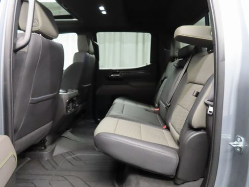 Used 2023 Chevrolet Silverado 1500 ZR2 w/ Technology Package image 10