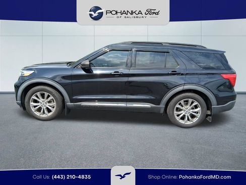 Used 2020 Ford Explorer XLT w/ Equipment Group 202A RWD image 8