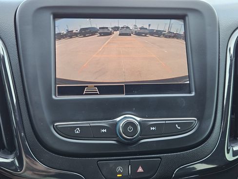 Used 2022 Chevrolet Equinox RS AWD/4WD image 18
