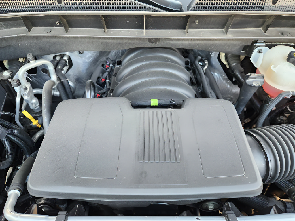 Used 2025 GMC Sierra 1500 AT4 w/ Technology Package AWD/4WD image 32