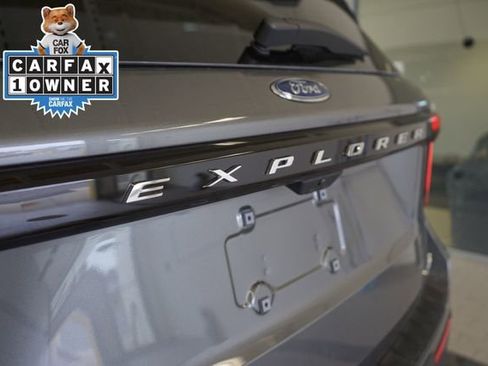 Used 2026 Ford Explorer Active AWD/4WD image 4