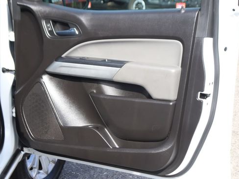 Used 2017 Chevrolet Colorado LT w/ Luxury Package, Chrome RWD image 42