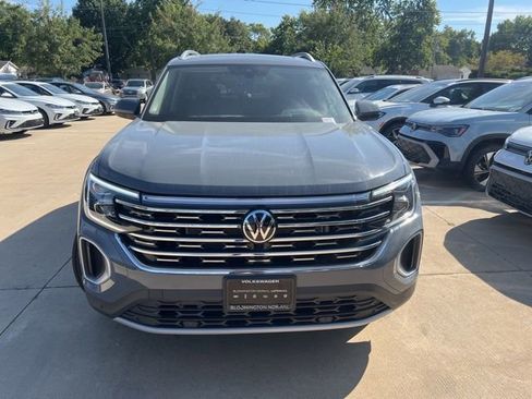 New 2025 Volkswagen Atlas SEL image 2