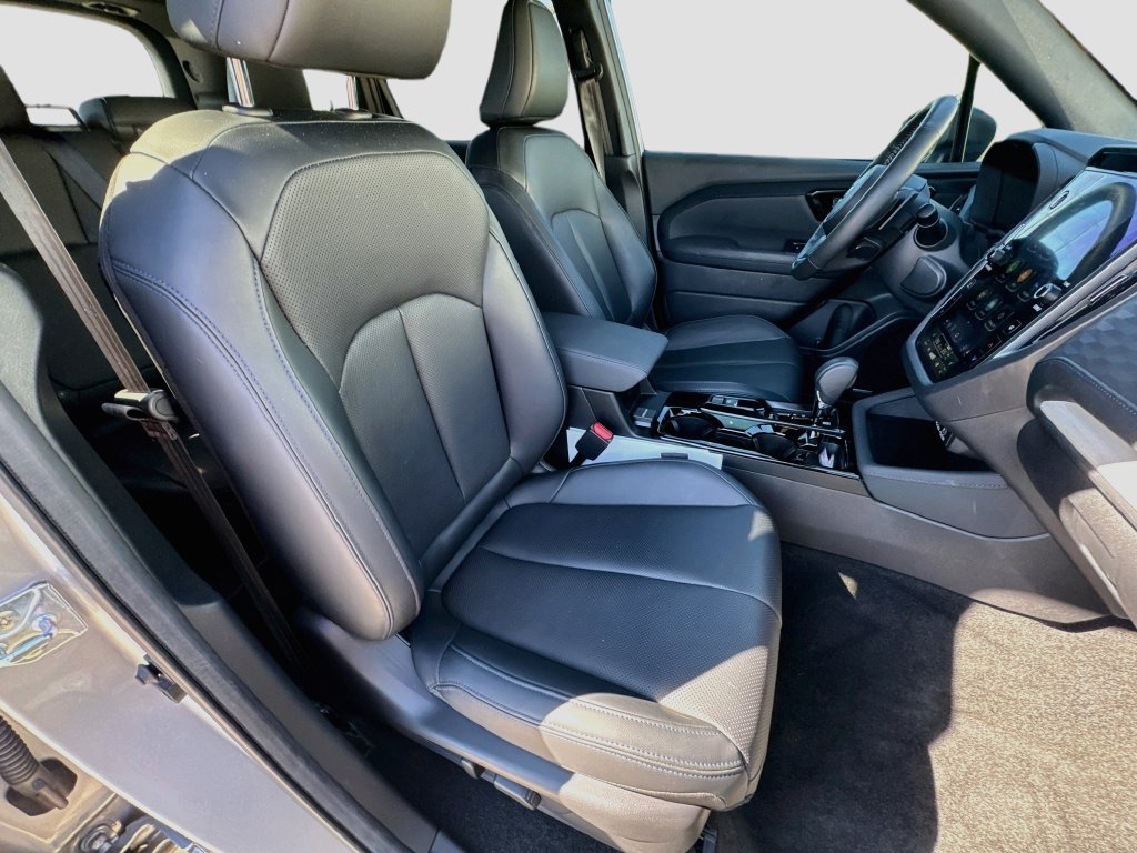 Used 2026 Subaru Forester Limited AWD/4WD image 38