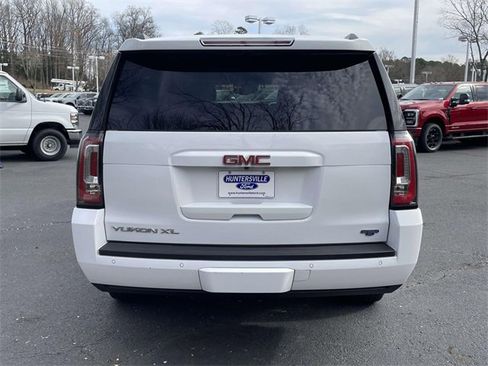 Used 2019 GMC Yukon XL SLT image 5