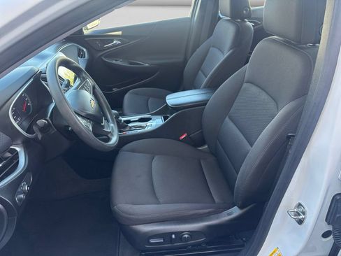 Used 2024 Chevrolet Malibu LT FWD image 10