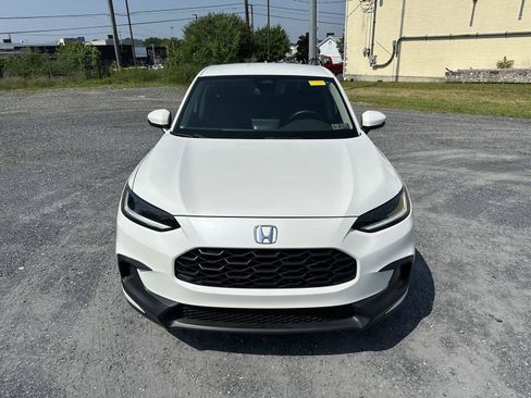 Certified 2024 Honda HR-V LX image 3