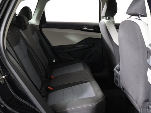 Used 2025 Volkswagen Taos S image 29