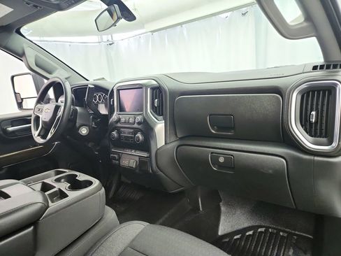 Used 2020 Chevrolet Silverado 2500 LT AWD/4WD image 21