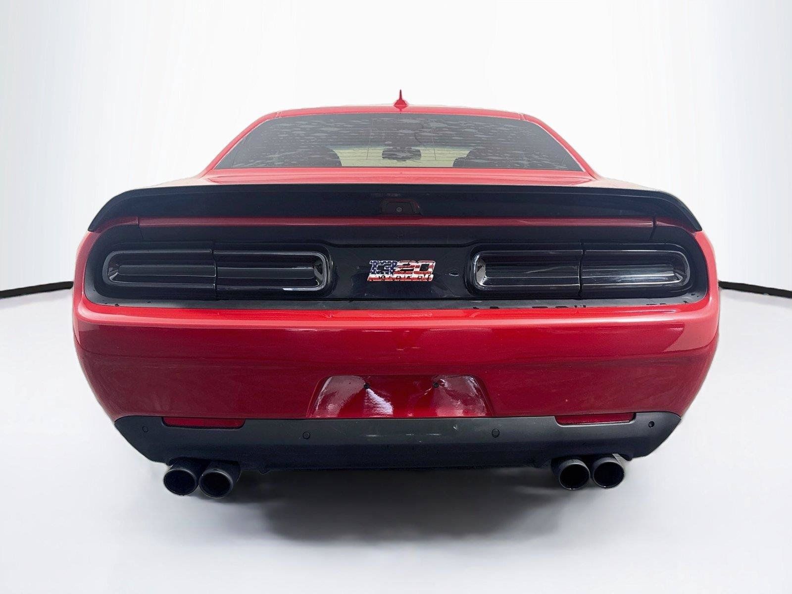 Used 2015 Dodge Challenger R/T Scat Pack w/ Leather Interior Group RWD image 4