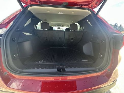 Used 2024 Chevrolet Equinox LT w/ LPO, Floor Liner Package FWD image 29