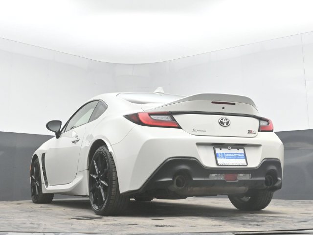 Used 2024 Toyota GR86 Premium w/ Performance Package RWD image 43