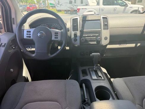 Used 2019 Nissan Frontier S AWD/4WD image 6