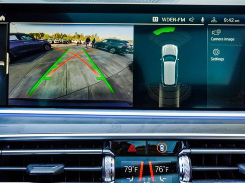 Used 2022 BMW X7 xDrive40i w/ M Sport Package image 27