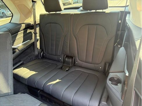Used 2019 BMW X7 xDrive40i w/ Premium Package AWD/4WD image 14