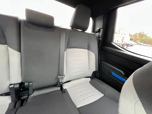 Used 2025 Toyota Tacoma TRD Off-Road image 35