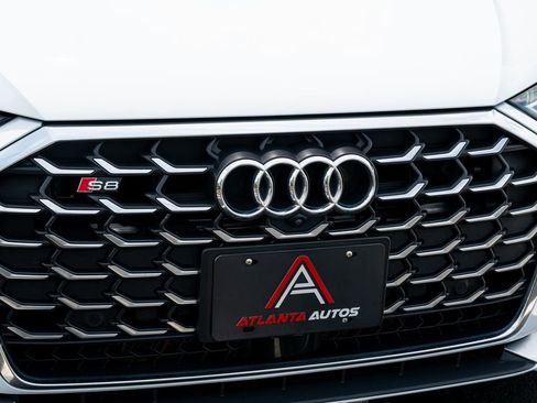 Used 2023 Audi S8 AWD/4WD image 5