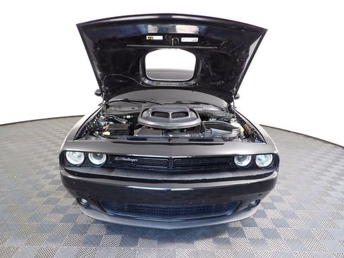 Used 2016 Dodge Challenger R/T RWD image 31