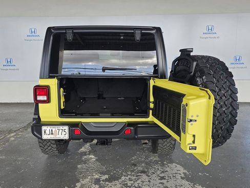 Used 2024 Jeep Wrangler Willys image 71