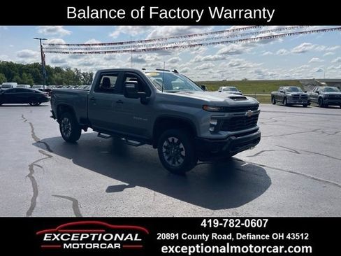 Used 2024 Chevrolet Silverado 2500 Custom w/ Custom Convenience Package AWD/4WD image 9
