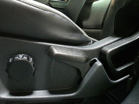 Used 2022 Ford Bronco Black Diamond image 29