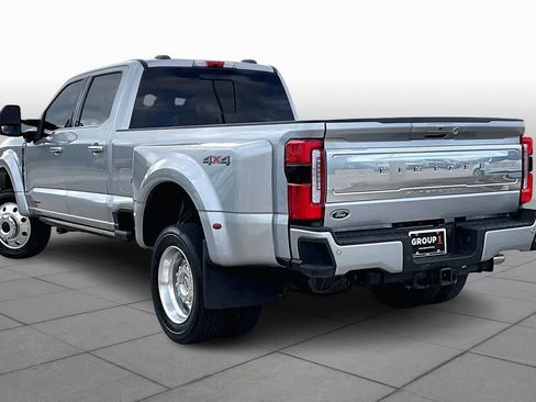 Used 2024 Ford F450 Limited image 23