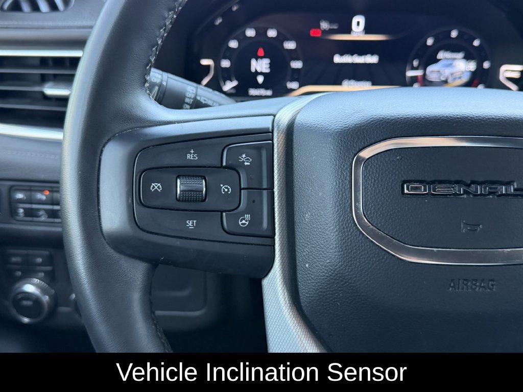 Used 2023 GMC Yukon XL Denali AWD/4WD image 14