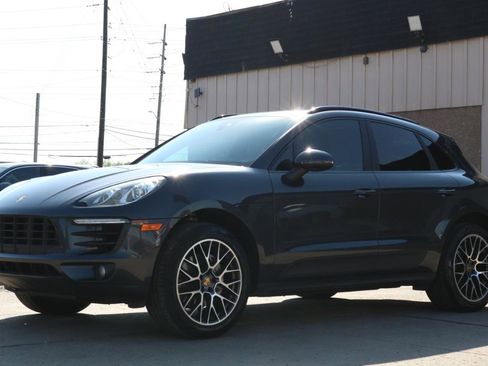 Used 2018 Porsche Macan S AWD/4WD image 17