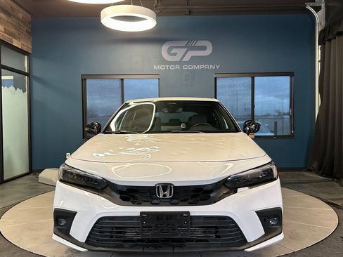 Used 2022 Honda Civic Sport Touring image 8