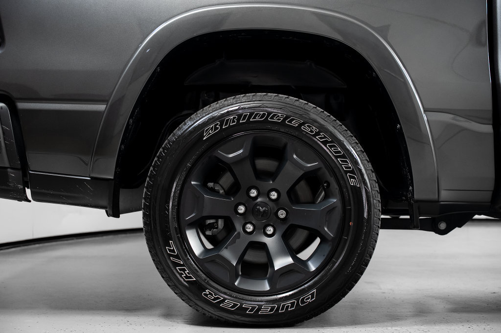 Used 2025 RAM 1500 Big Horn RWD image 7