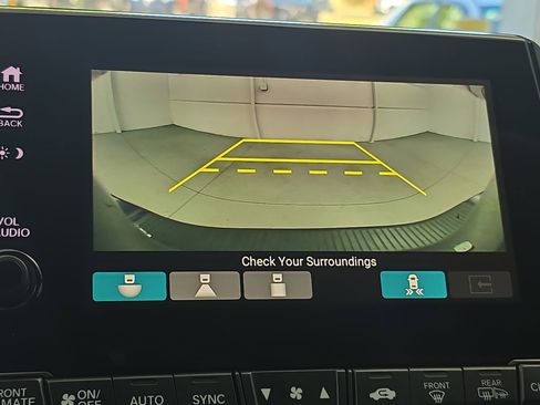 Certified 2023 Honda Odyssey Touring image 24